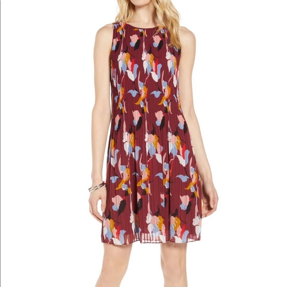 HALOGEN | NWT Burgundy Spots Pleated Sleeveless Shift Dress sz Small Petite